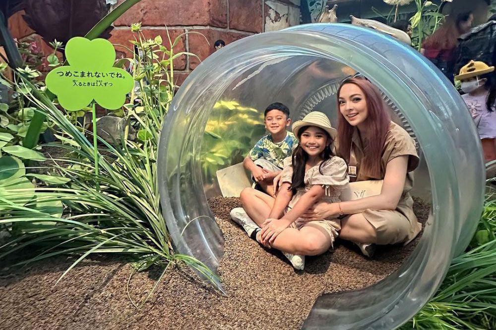 10 Potret dr. Reisa Ajak Anak ke Ghibli Park Jepang, Penuh Perjuangan