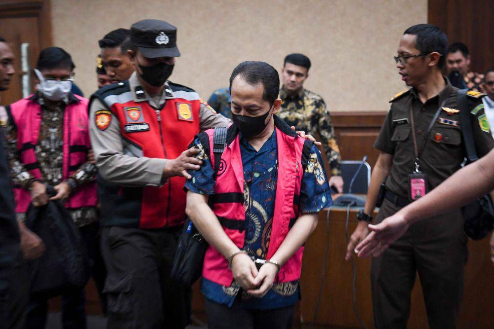 Terdakwa kasus dugaan korupsi penyediaan infrastruktur BTS Kominfo, Yohan Suryanto menjalani sidang di Pengadilan Tipikor, Jakarta, Selasa (27/6/2023). (ANTARA FOTO/Galih Pradipta)