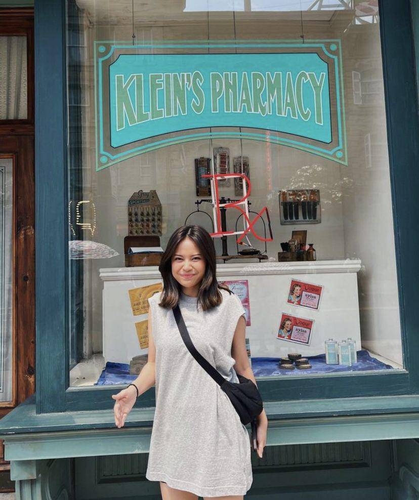 Hanggini liburan ke Universal Studio Singapura (instagram.com/hanggini)
