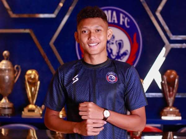 Satu Pemain Arema FC Off Sementara karena Daftar Polri