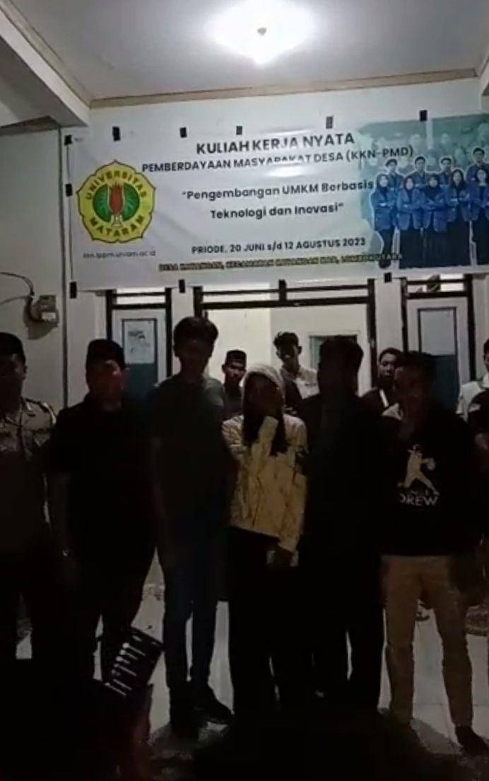 Posko KKN Mahasiswa Unram di Desa Kayangan Lombok Utara. (dok. Istimewa)