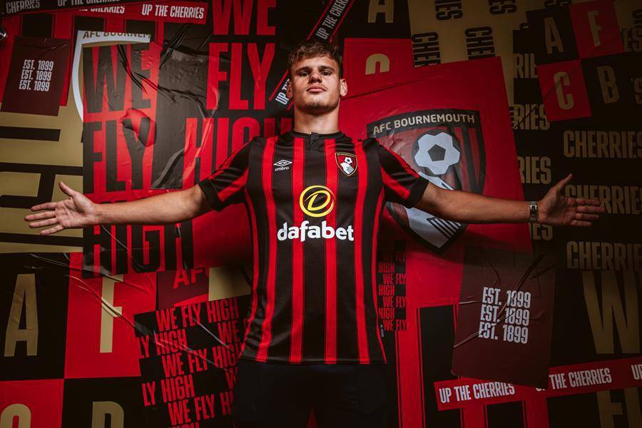 potret Milos Kerkez (afcb.co.uk)