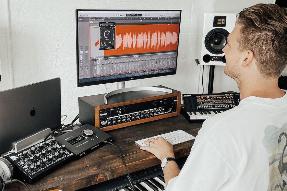 5 Rekomendasi Audio Interface untuk Cover Lagu di YouTube