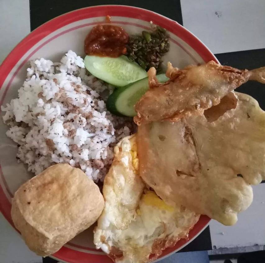 Nasi Tutug Oncom Kalektoran, Kota Tasikmalaya (instagram.com/t.o_kalektoran)