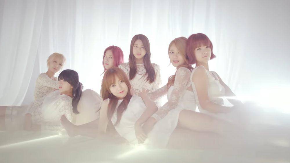 cuplikan MV "Confused" dari AOA (youtube.com/AOA)
