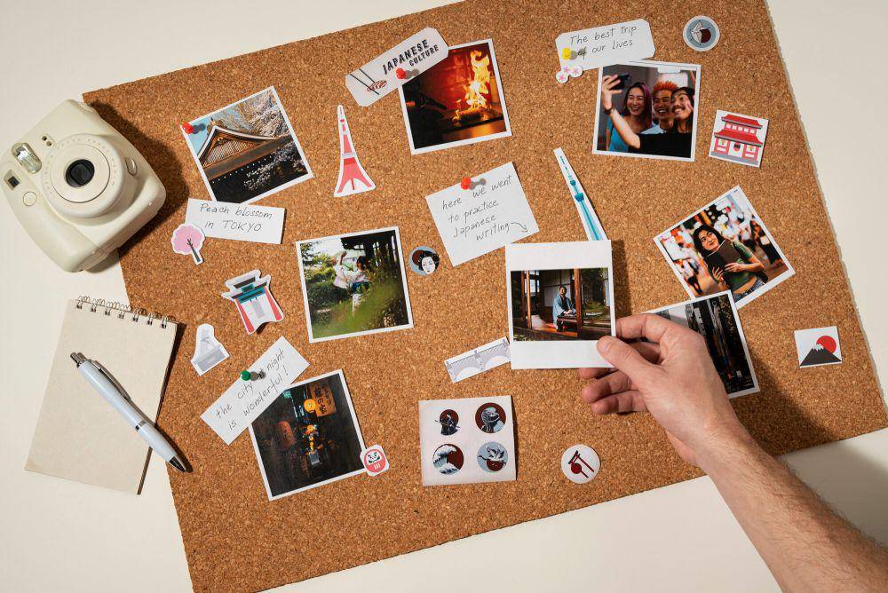 Ilustrasi foto album (freepik.com/freepik)