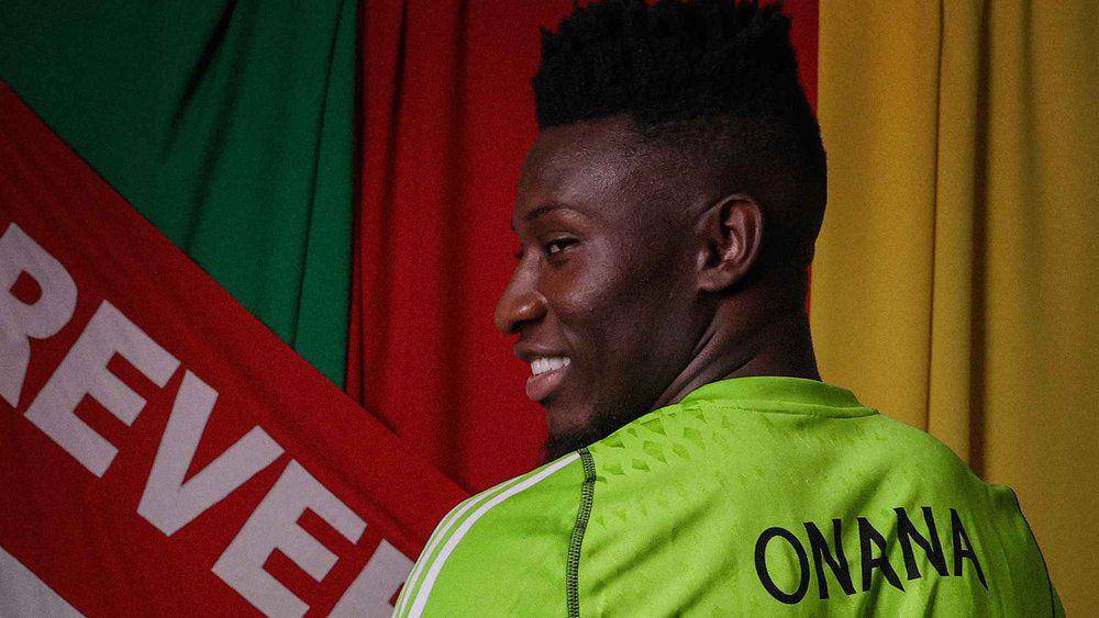 Andre Onana bergabung dengan Manchester United. (manutd.com)