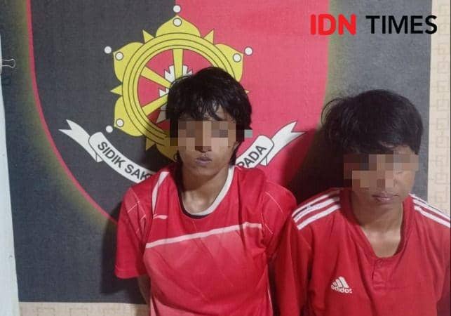 Dua Cewek Kembar Tertangkap Tangan saat Nyabu di Toilet Masjid