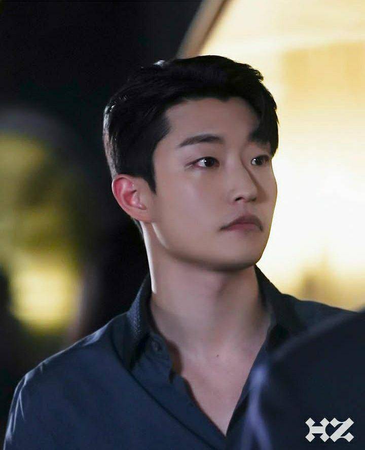 Ryu Hae Jun di See You in My 19th Life (instagram.com/highziumstudio)
