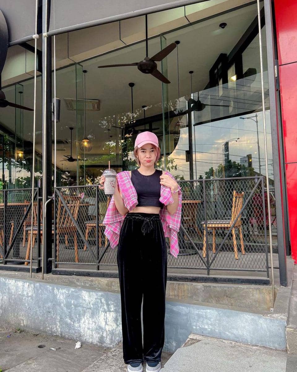 Mega Dwi Cahyani (instagram.com/cahyanirynt)
