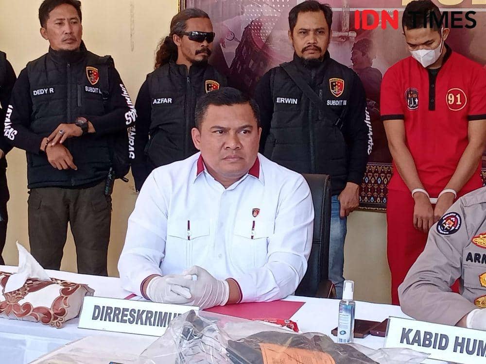 Direktur Reskrimum Polda NTB Kombes Pol Teddy Rustiawan. (IDN Times/Muhammad Nasir)