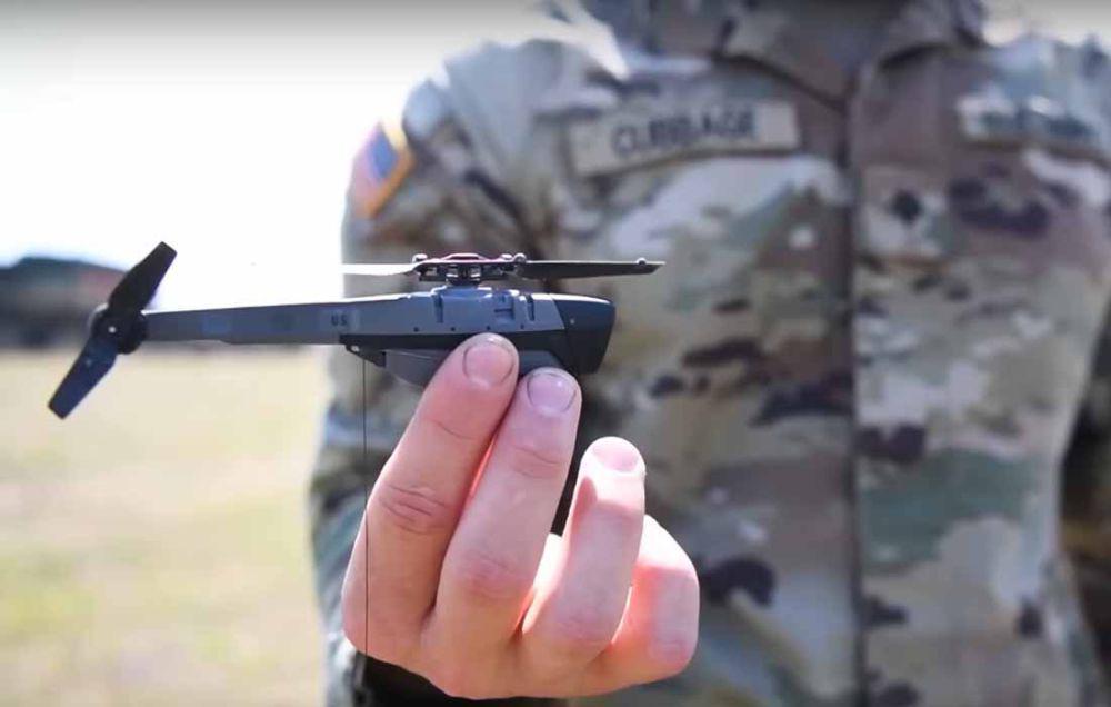 ilustrasi drone Black Hornet (youtube.com/US Military Power)