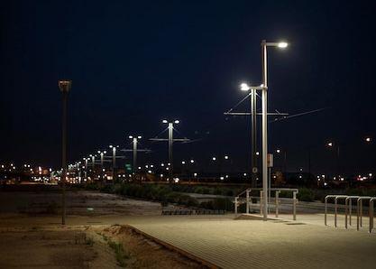 Hore! 500 Lampu Jalan Tenaga Surya akan Dipasang di Pesisir Barat