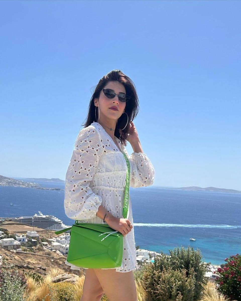 Mehreen Pirzada (instagram.com/mehreenpirzadaa)