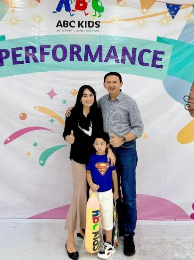 potret keluarga Ahok (instagram.com/puputnastitidevi)