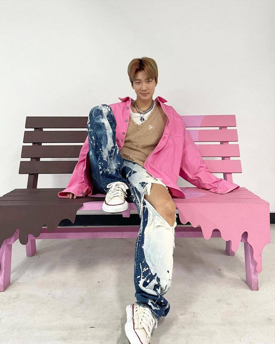 Seung Hoon Winner (instagram.com/maetamong)