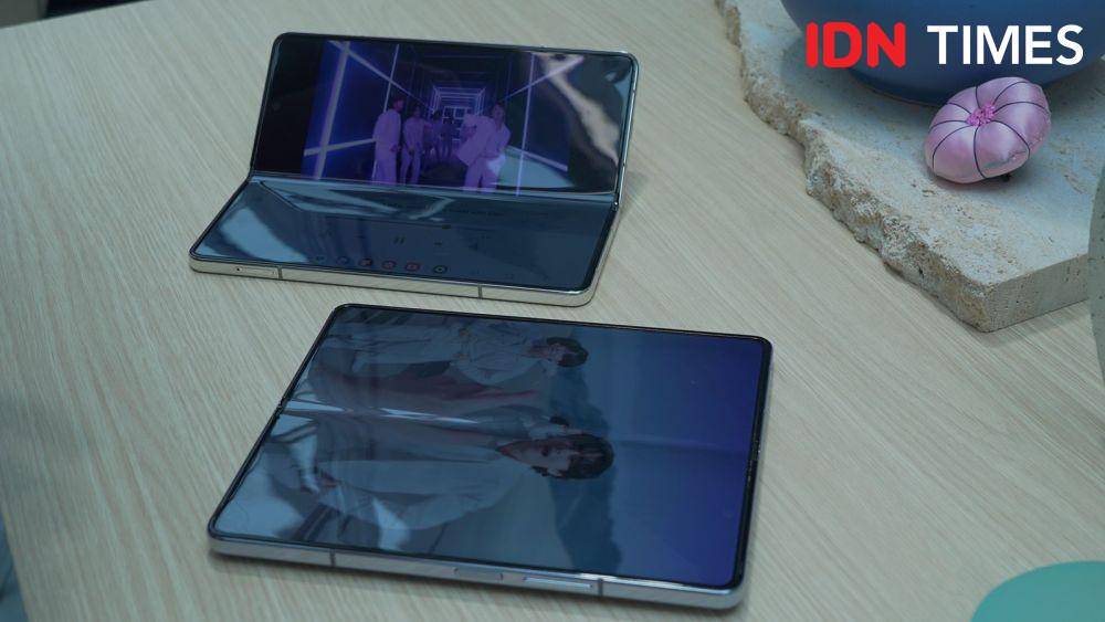 Samsung Galaxy Z Fold5. (IDN Times/Vadhia Lidyana)