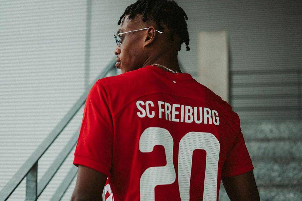 Kedatangan Junior Adamu menambah opsi striker Freiburg pada 2023/2024. (instagram.com/jr.adamu)