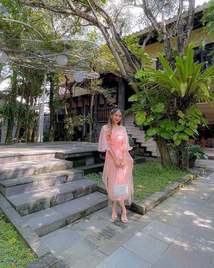 OOTD Christy Raina (instagram.com/christyrsm)