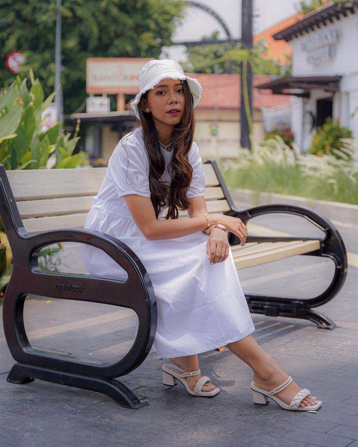 OOTD Christy Raina (instagram.com/christyrsm)