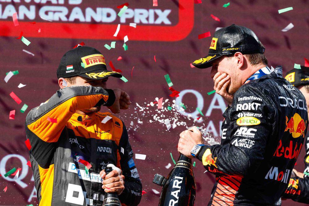Lando Norris Minta Maaf usai Pecahkan Trofi Milik Max Verstappen