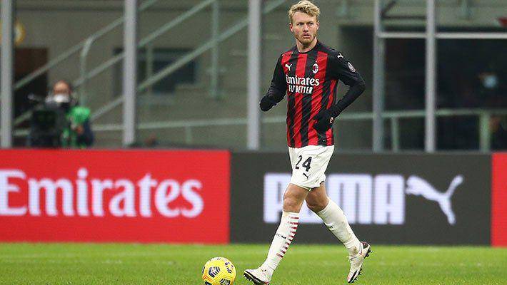 potret Simon Kjaer (acmilan.com)