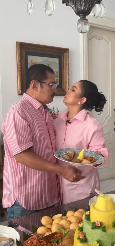 potret perayaan ulang tahun Bambang Trihatmodjo (instagram.com/mayangsari_official)