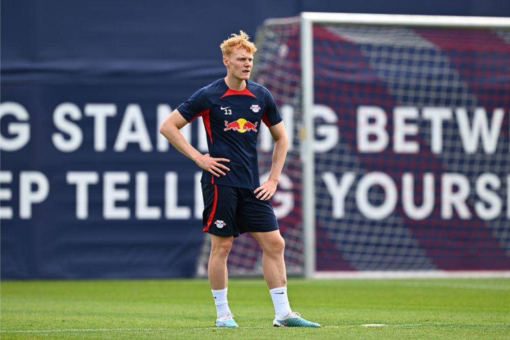 Nicolas Seiwald siap mengawal lini tengah RB Leipzig pada 2023/2024. (twitter.com/RBLeipzig_EN)