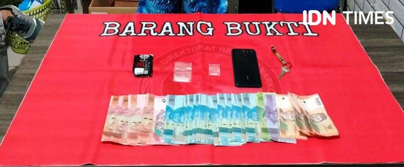 Barang bukti milik tersangka Z alias J . Foto Humas Polres Paser (IDN Times/Ervan)