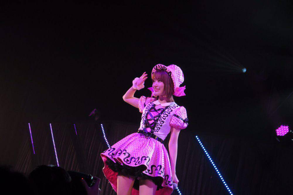 Miyawaki Sakura LE SSERAFIM (twitter.com/hkt48_official_)
