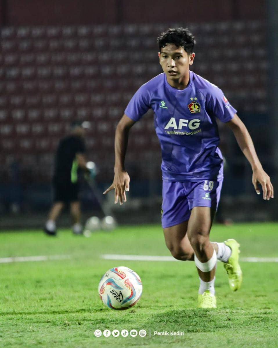 Pemain Persik Kediri saat berlatih. Instagram.com/ persikfcofficial