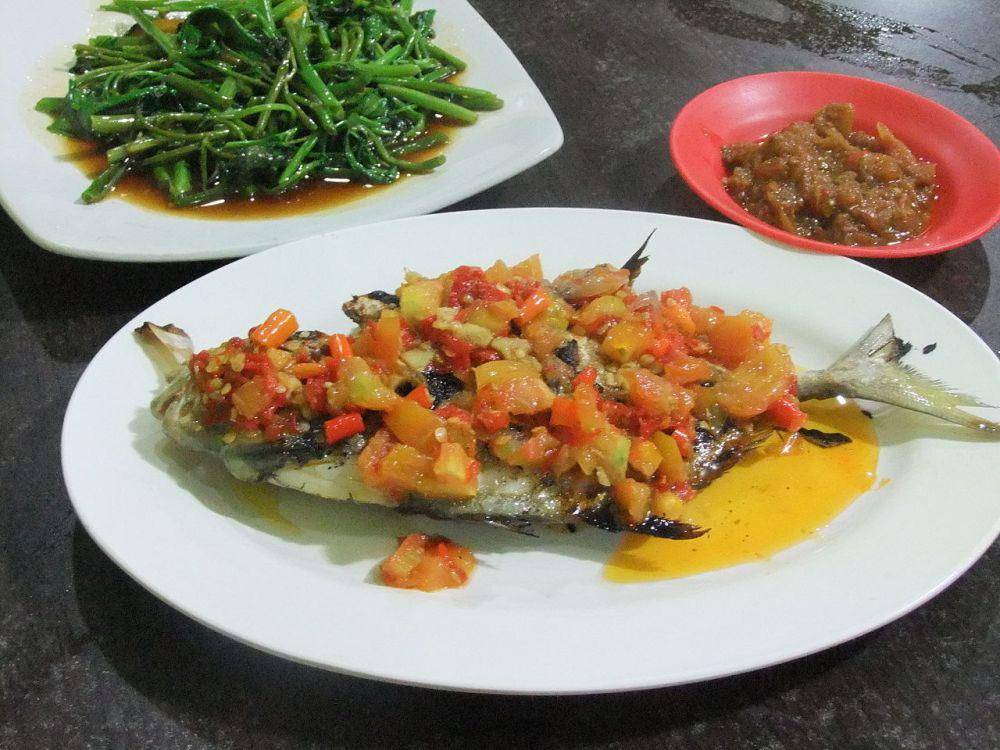ilustrasi set menu ikan bakar (commons.wikimedia.org/Midori)