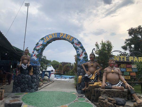 Janti Park Klaten: Lokasi, Harga Tiket, dan Aktivitas Seru