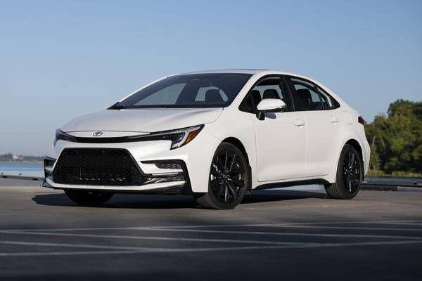 Toyota Corolla (edmunds.com)
