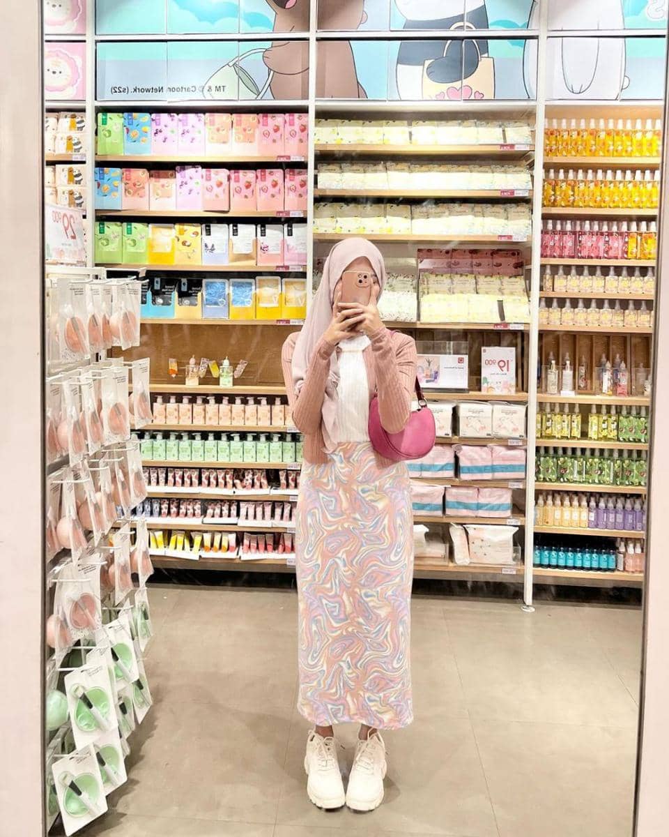 Siska Amera (instagram.com/siskaamera)