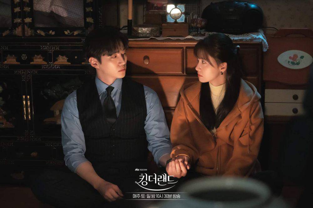 Lee Junho dan Yoona SNSD di King the Land (dok. JTBC/King the Land)
