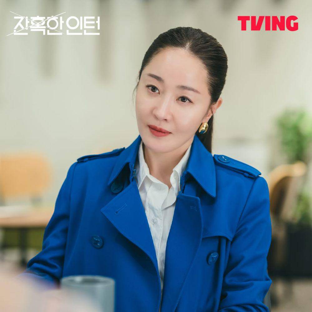 potret Uhm Ji Won di drakor Cold Blooded Intern (instagram.com/tving.official))