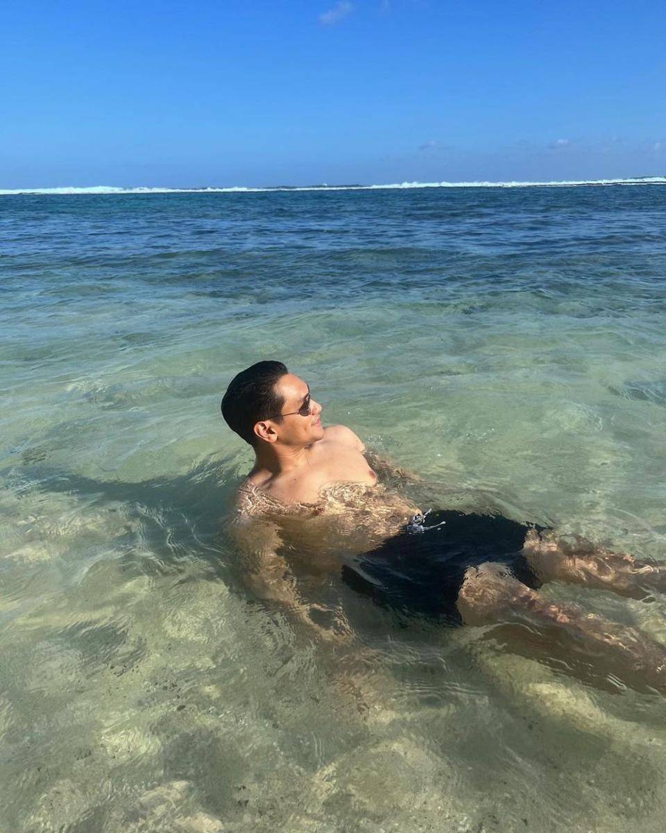 potret Afgan di pantai (instagram.com/afgan__)