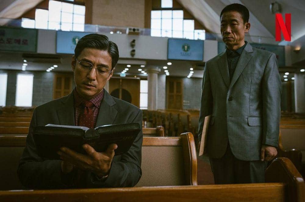 Jin Ji Hee dan Jung Suk Yong di drama D.P. Season 2 (instagram.com/netflixkr)