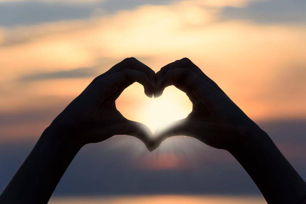 ilustrasi cinta (pixabay.com/PhotoMIX-Company)