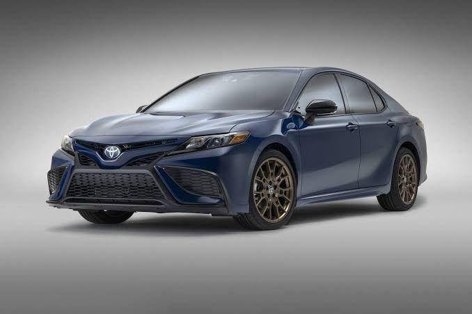 Toyota Camry (edmunds.com)