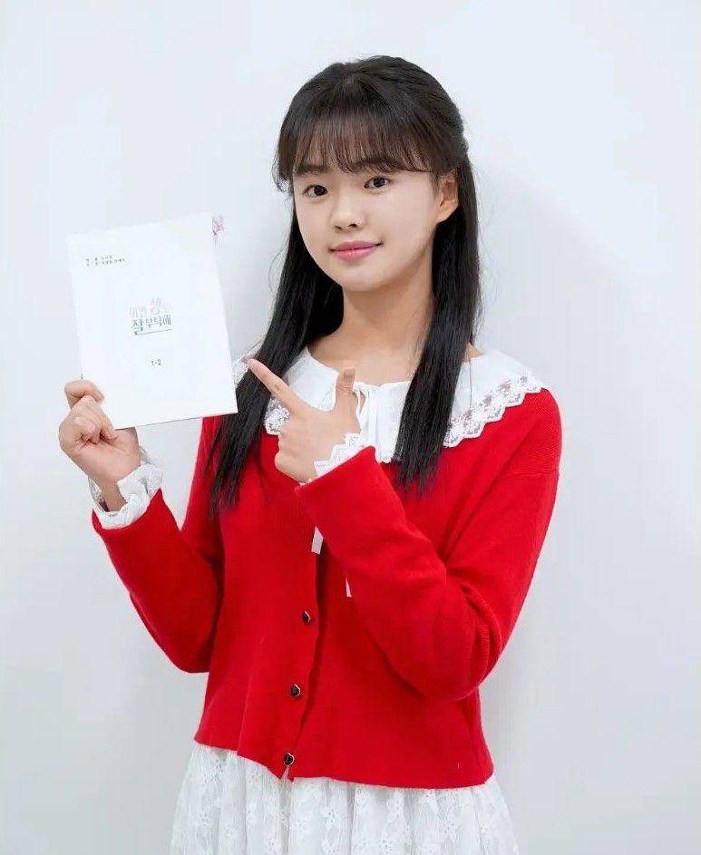 Kim Si A (instagram.com/kimsia_official)