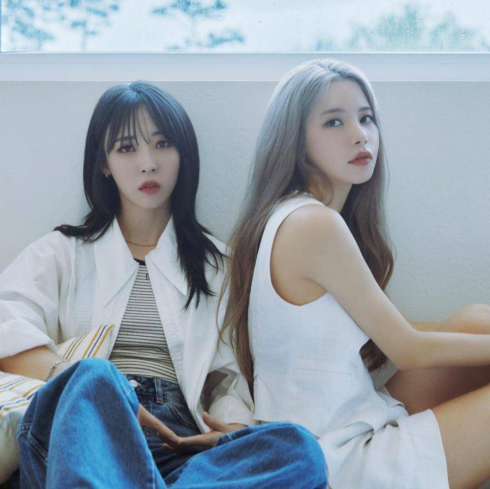 Moonbyul dan Solar MAMAMOO (instagram.com/mamamoo_official)