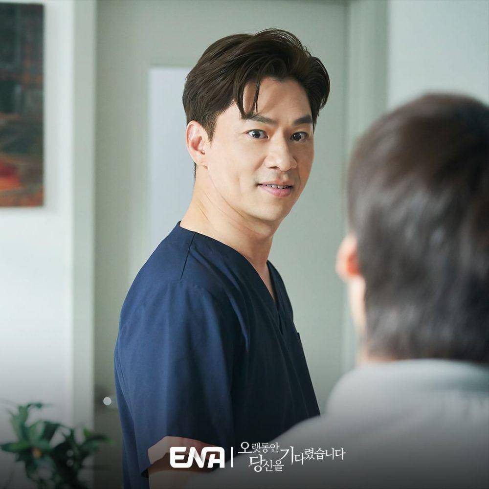 cuplikan scene drama Longing for You (instagram.com/channel.ena.d)