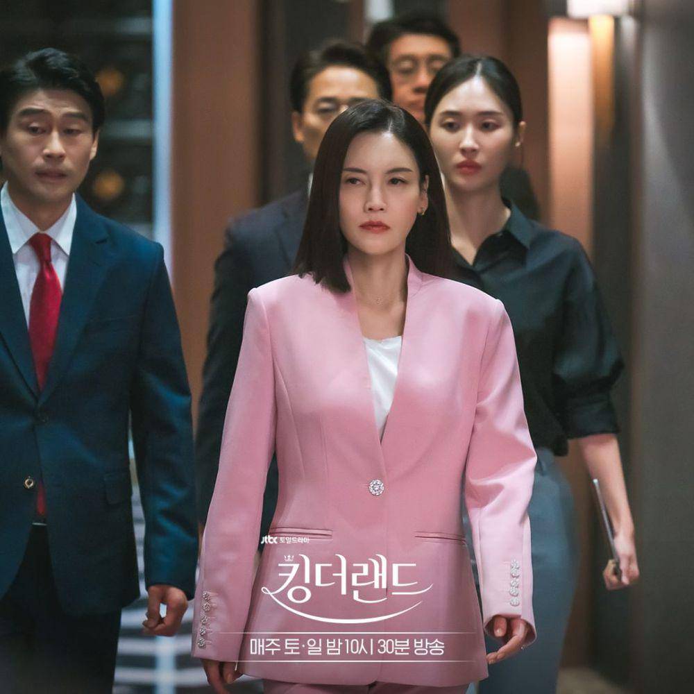 Gu Hwa Ran (Kim Sun Young) dalam drama King the Land (instagram.com/jtbcdrama)