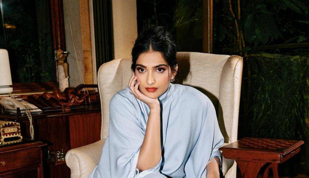 Sonam Kapoor (instagram.com/sonamkapoor)