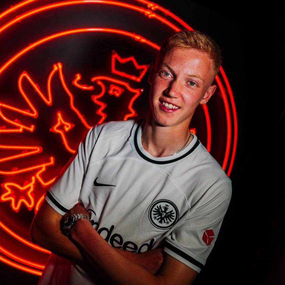 Hugo Larsson (instagram.com/hugolarsoon)