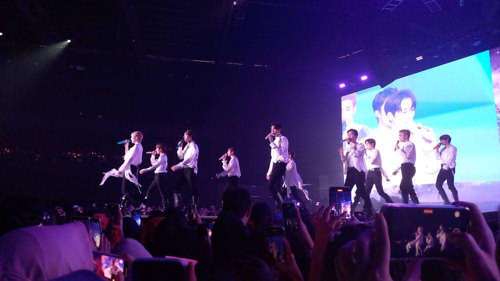 potret THE BOYZ di tur konser ZENERATION di Jakarta (dok. Pribadi/Ines Melia)
