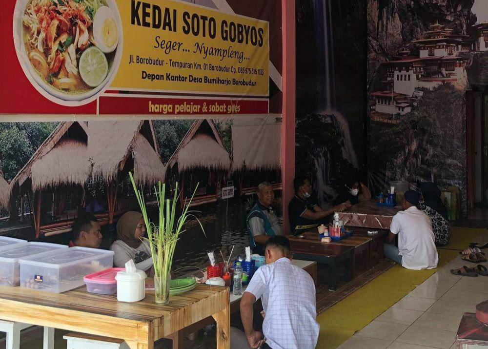 Soto gobyos Borobudur(instagram.com/sotogobyosborobudur)