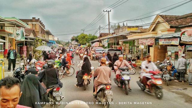 Keramaian di Kampung Madinah Magetan saat bulan Ramadan. Instagram/beritamagetan